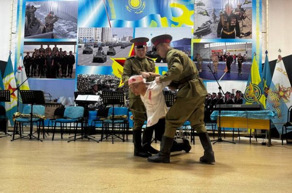 Военные «сразились» в мини-футболе в Актау