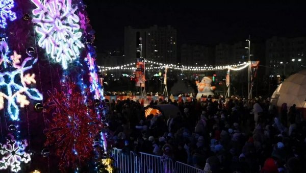Елку зажгли в Актау: а как в других городах?