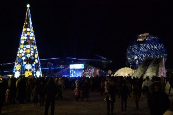 Елку зажгли в Актау: а как в других городах?