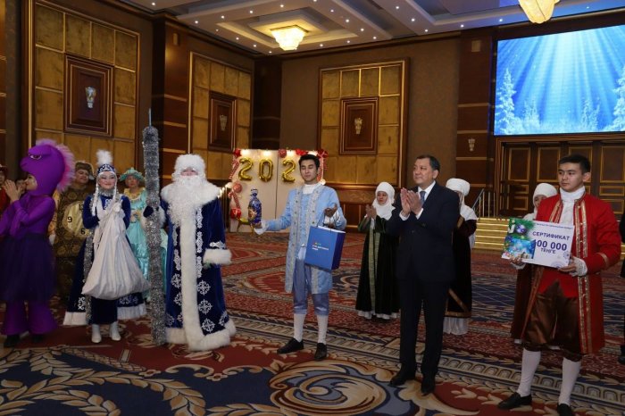 В Актау прошла Президентская ёлка