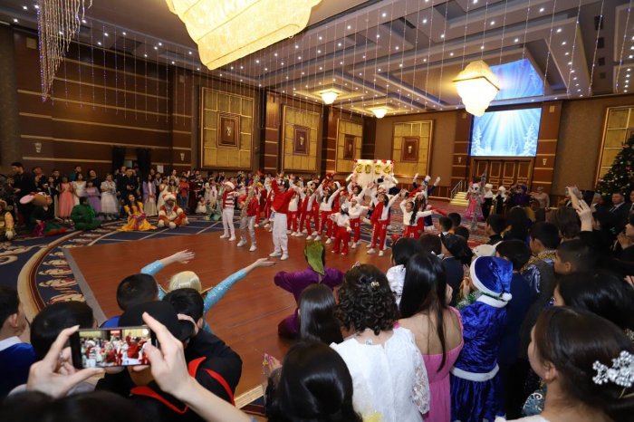 В Актау прошла Президентская ёлка