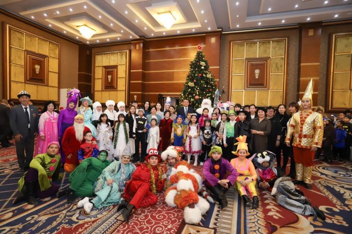 В Актау прошла Президентская ёлка