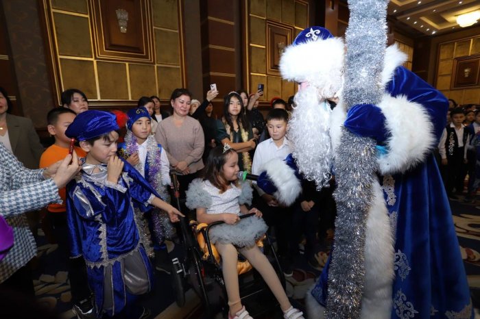 В Актау прошла Президентская ёлка