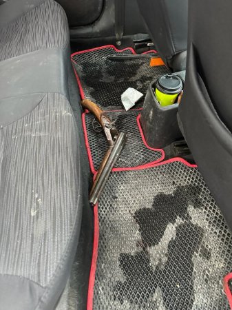 Мужчину убили у подъезда в Усть-Каменогорске: появилось фото оружия