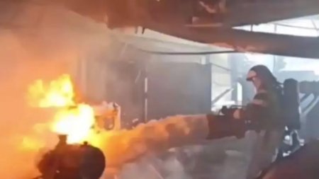 Мощный взрыв прогремел на заводе в России