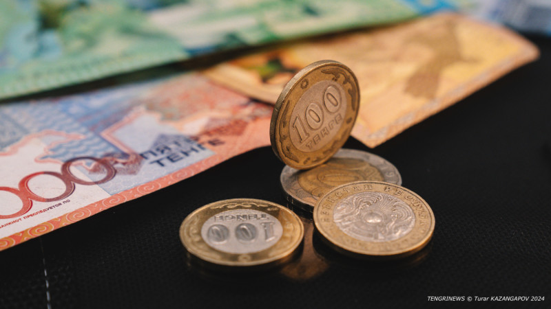 Калькулятор по вкладам. Как рассчитать годовую процентную ставку по вкладу. Пенсии стипендии пособия это. Расчет эффективной ставки. Эффективная ставка по вкладу формула.