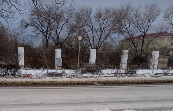 Электрощит в центре Актау напугал жителей