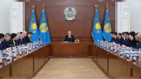 Токаев: Правительство и акимы должны пересмотреть свое отношение к работе