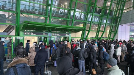 Людей эвакуируют из аэропорта Астаны