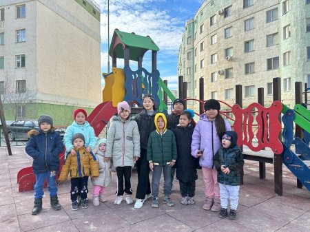 Молодежь Актау поблагодарила коммунальщиков за их работу