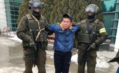 В Актау иностранные граждане пытались провезти 1 килограмм наркотиков в своих желудках