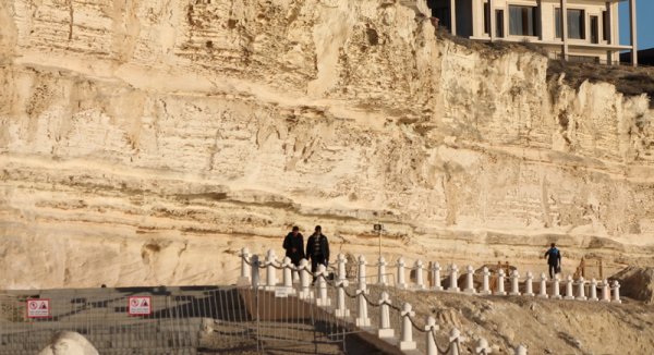 Есть ли вероятность повторного обрушения на Скальной тропе в Актау