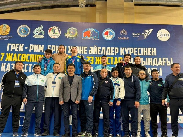 Мангистауские борцы завоевали две золотые и две серебряные медали на чемпионате Казахстана