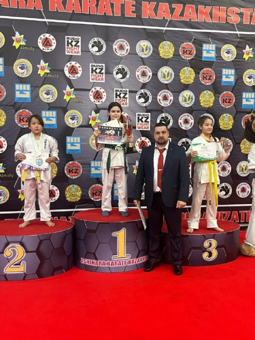 Спортсмены из Актау завоевали 11 медалей на чемпионате Казахстана по ашихара-каратэ