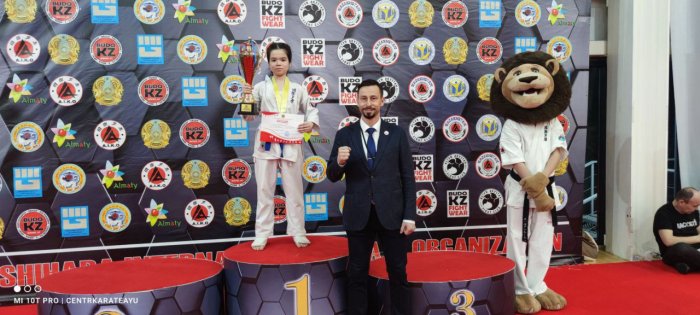 Спортсмены из Актау завоевали 11 медалей на чемпионате Казахстана по ашихара-каратэ