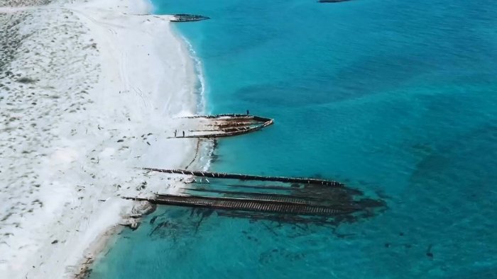 Кладбище металлолома: что сделают с когда-то затонувшими в Каспии кораблями Кладбище металлолома: что сделают с когда-то затонувшими в Каспии кораблями