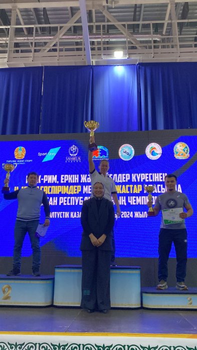 Спортсменки из Актау завоевали пять медалей на чемпионате Казахстана по женской борьбе