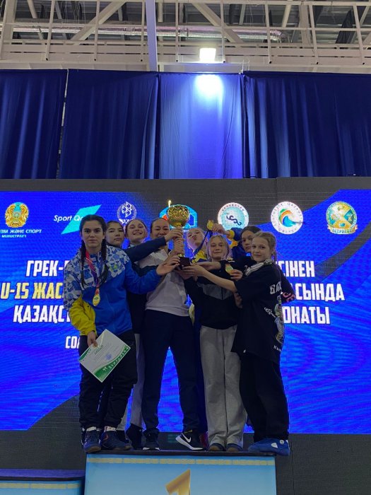 Спортсменки из Актау завоевали пять медалей на чемпионате Казахстана по женской борьбе