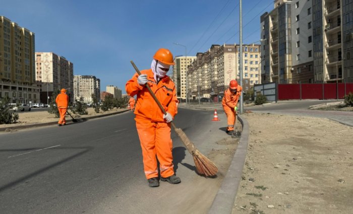Аким  Актау поручил ускорить ямочный ремонт дорог