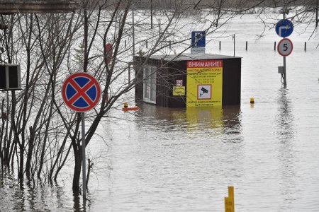 Затопившее российские города наводнение продолжается. Какие еще территории пострадают от паводка?
