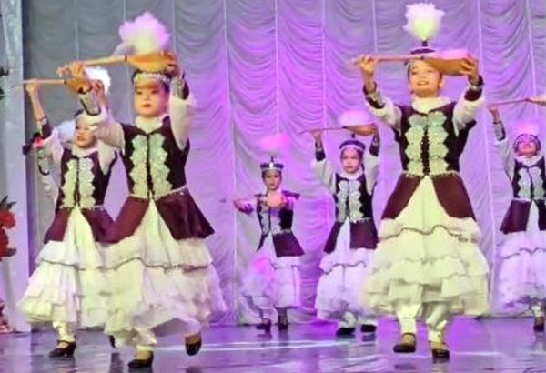 «Танцевальный рай» собрал более 200 коллективов в Актау