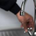 Жители Актау жалуются на отсутствие горячей воды и тепла в полотенцесушителе