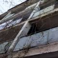 Расходится по швам: какая судьба ожидает дом с трещиной в Актау