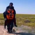 Спасение мужчины в районе поселка Кульсары сняли на видео