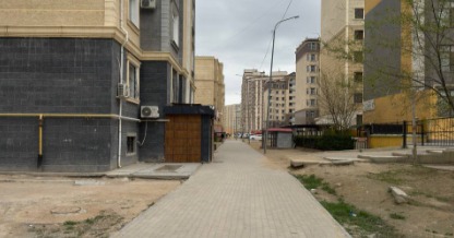 Обещали поставить скамейки - ждём второй год